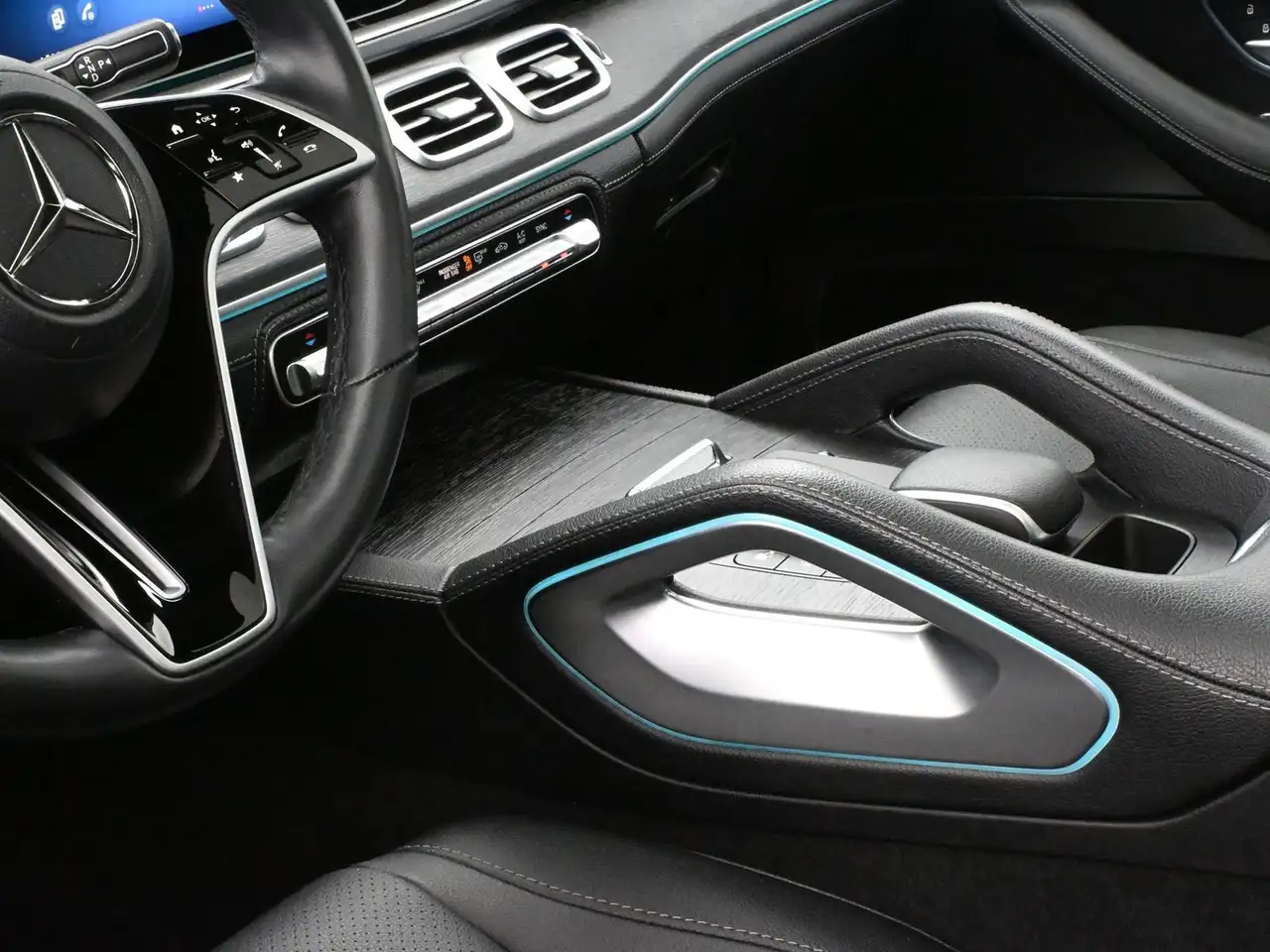 Mercedes-Benz GLE снимка Mercedes-Benz GLE