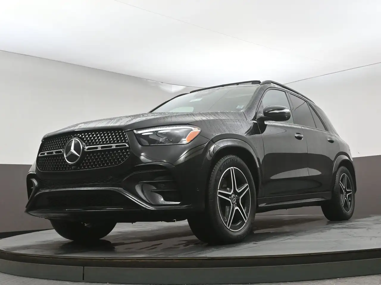 Mercedes-Benz GLE снимка Mercedes-Benz GLE