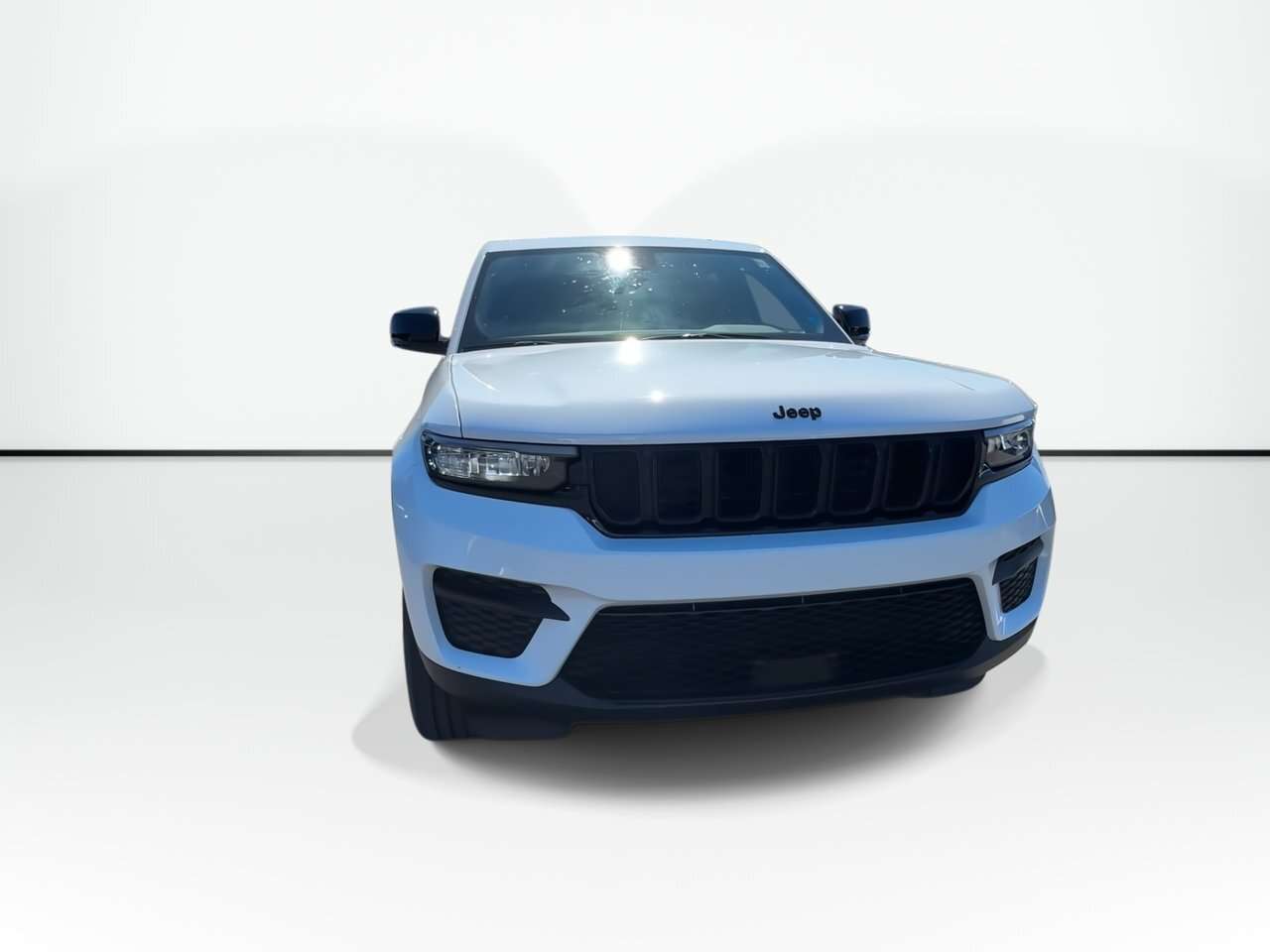 2025 Jeep Grand Cherokee ALTITUDE | Roof | Lthr | Kyless | Warranty to 2030 — снимка 1