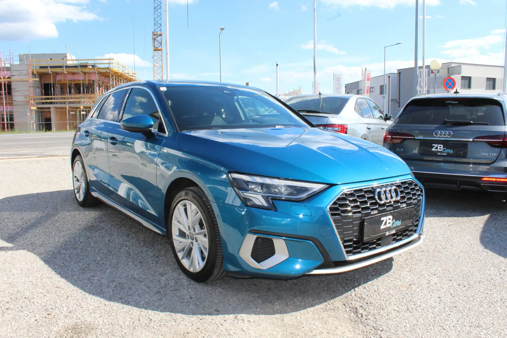 Audi A3 30 TDI Advanced 2.0 TDI // 1. Besitz // LED Blau - 2
