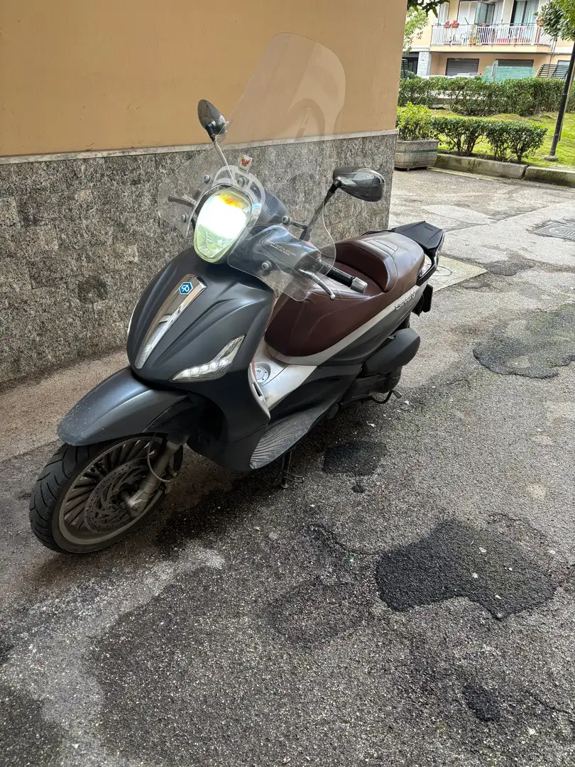 Piaggio Beverly 300 Gri - 1
