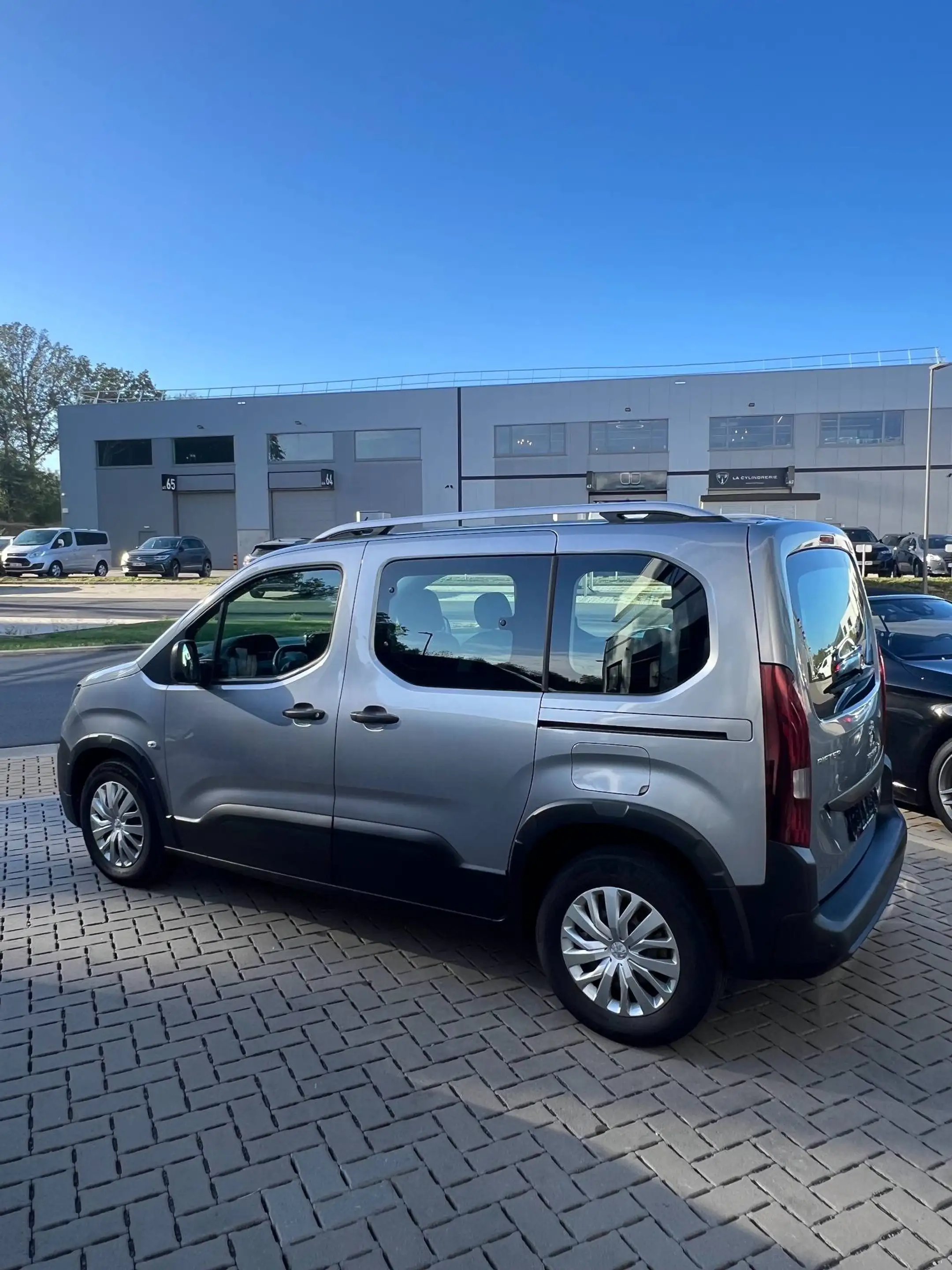 Peugeot Rifter Rifter 1.5 BlueHDi Standard Allure S — photo 7