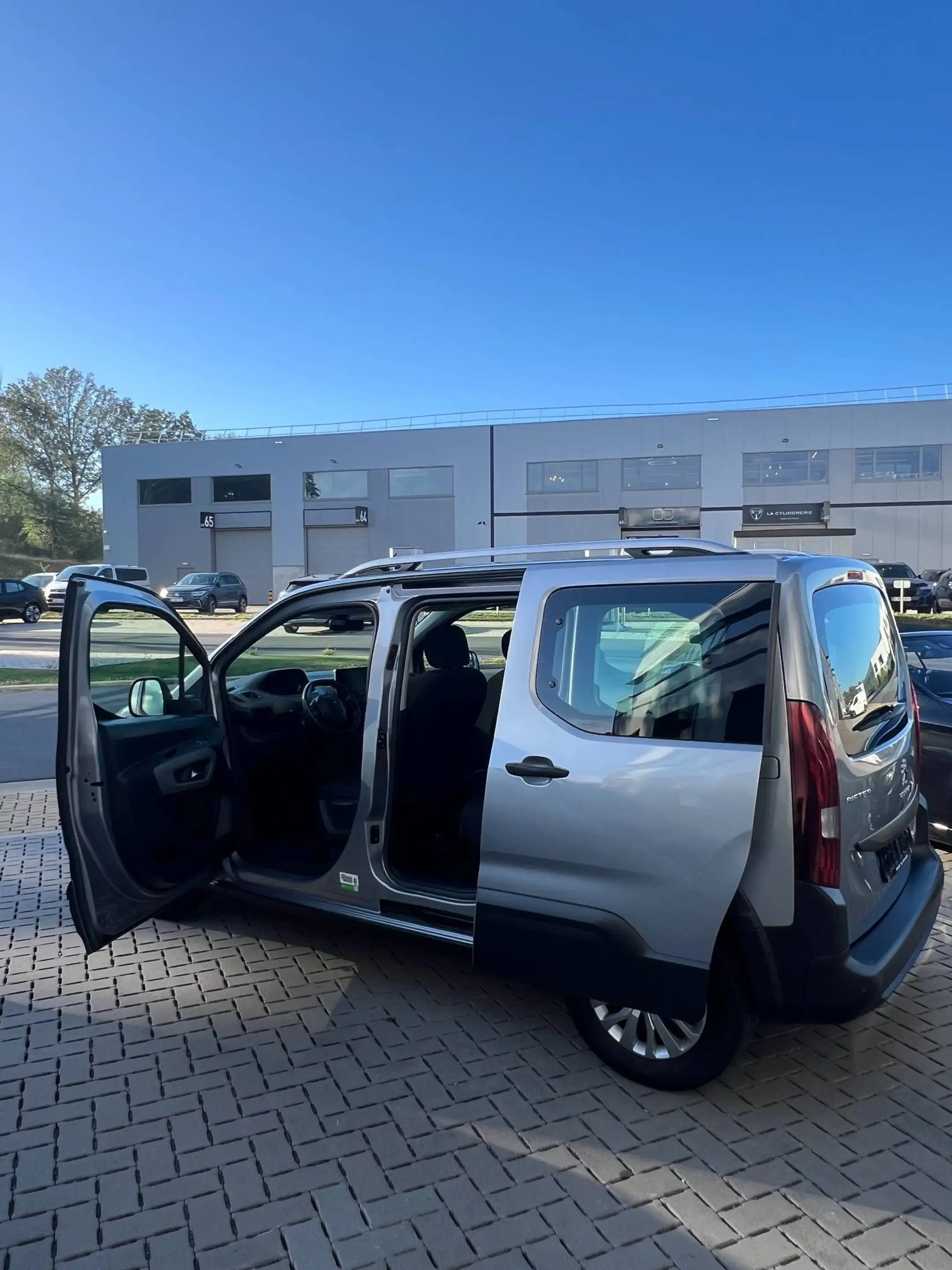 Peugeot Rifter Rifter 1.5 BlueHDi Standard Allure S — photo 8