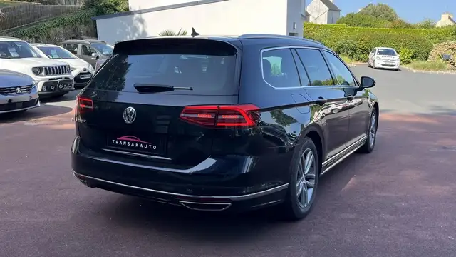 Volkswagen Passat view 5