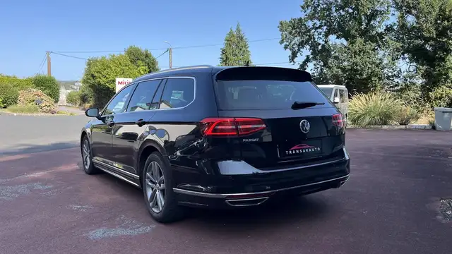 Volkswagen Passat view 7