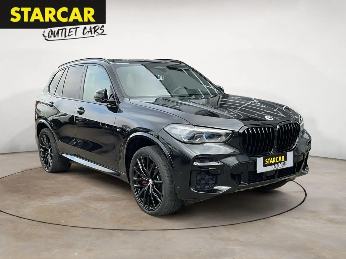 BMW X5 xDRIVE 30d M-SPORT xOFFROAD-PAKET+PANO+StHZ+LASER+ Černá - 1