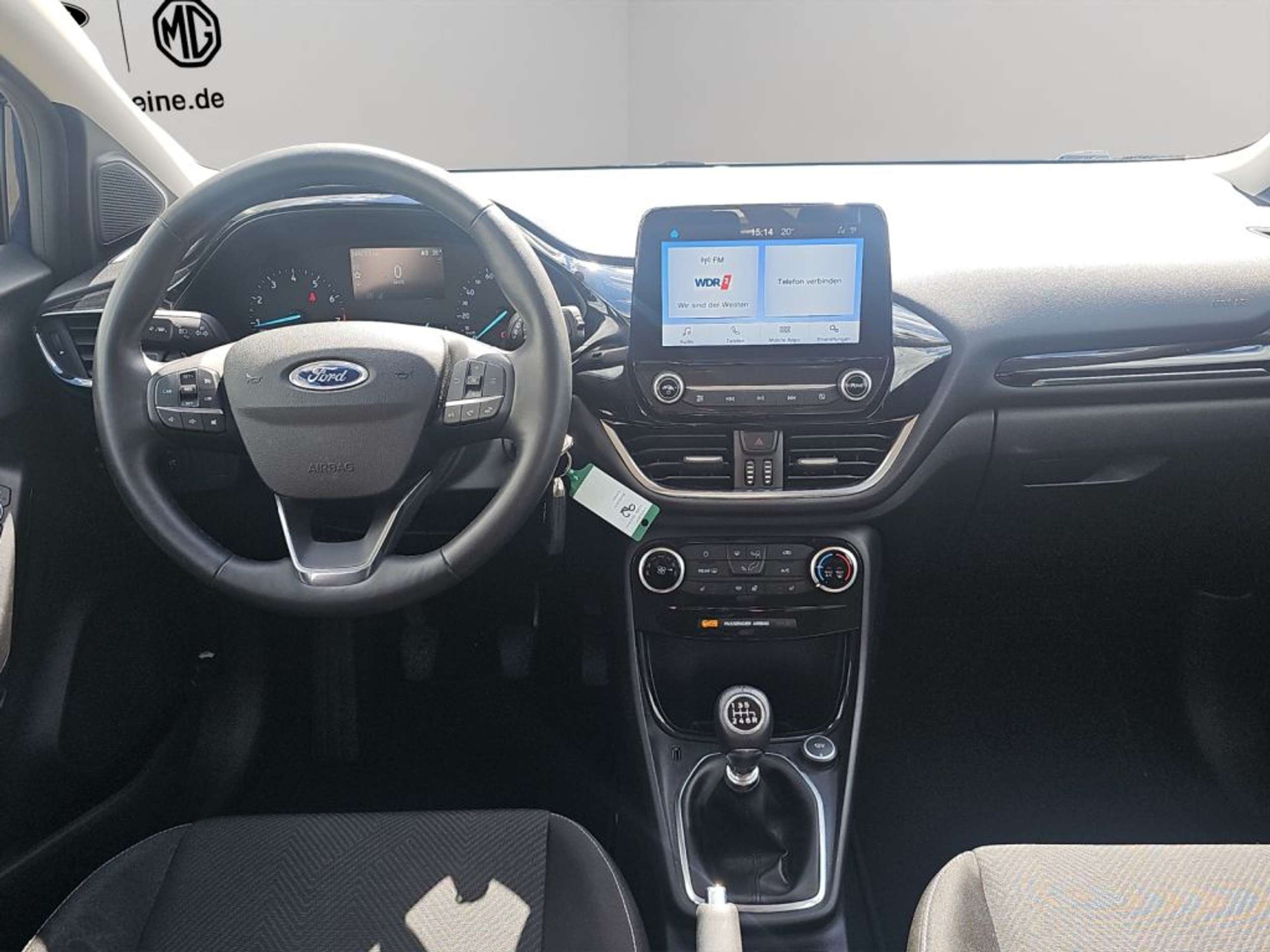 Fahrzeugabbildung Ford Puma 1.0 EcoBoost COOL & CONNECT - mit KI generiert/bearbeitet
