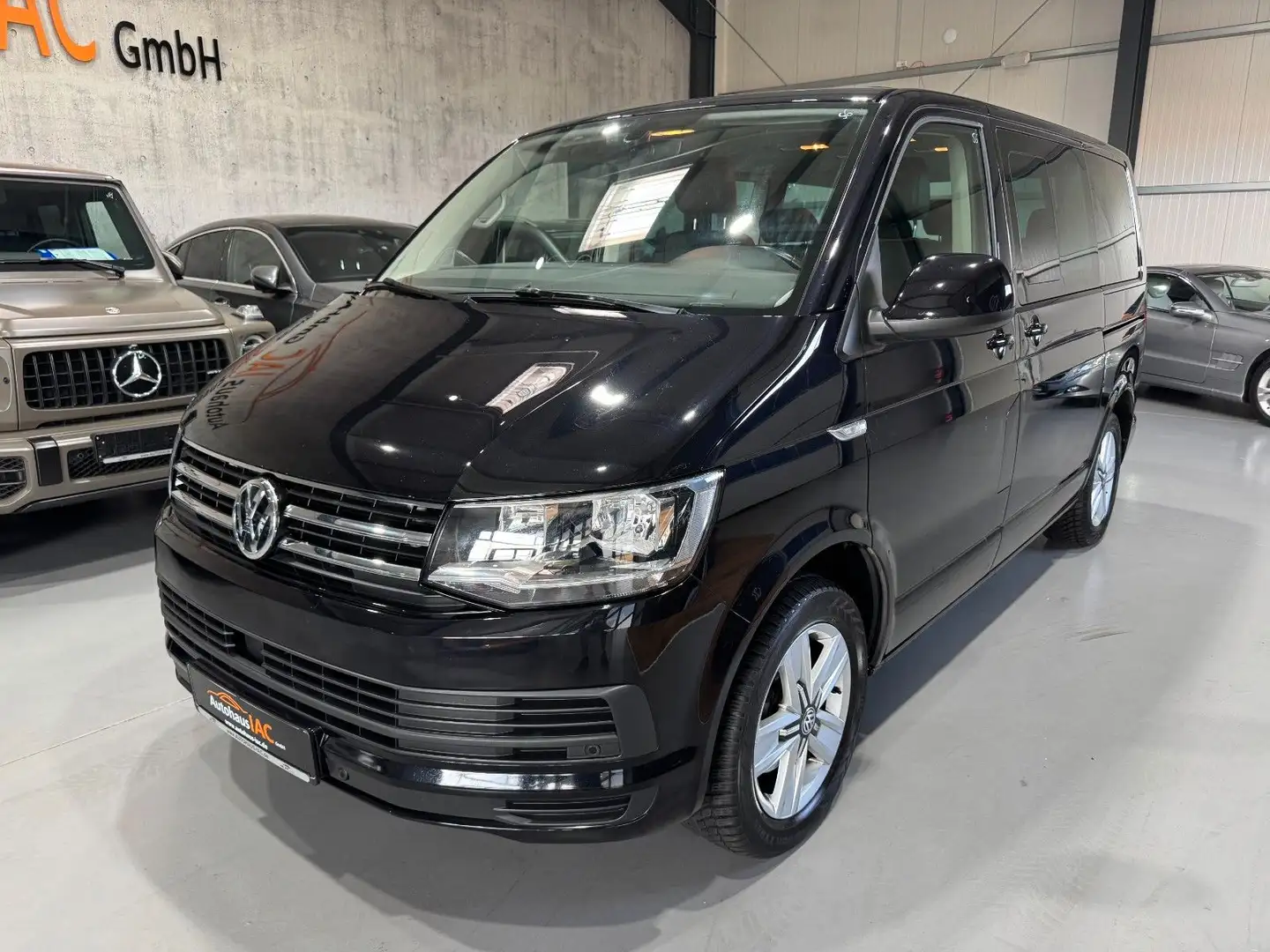 Volkswagen T6 Multivan /STANDHEIZ/7.SITZER/AHK/LEDER/TEMPOMA Schwarz - 1