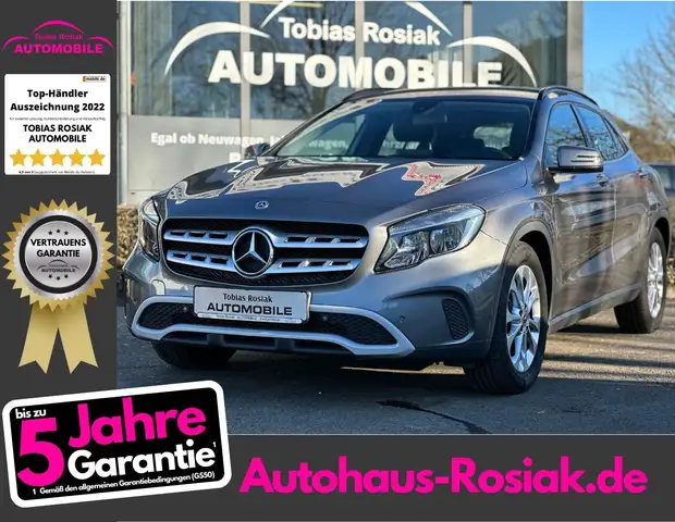 Mercedes-Benz GLA 180 *PDC*SHZ*TEMPO*CD*KLIMA*KEYLESS
