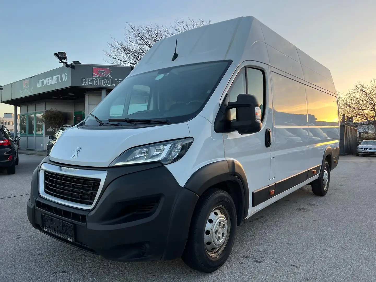 Peugeot Boxer L4H3 35+ 140 TÜV/Service/Reifen NEU *1. Hand* Weiß - 1