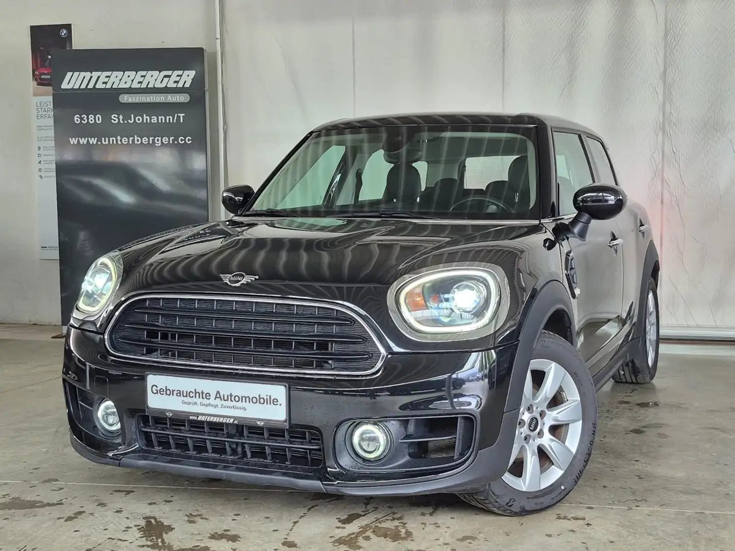 MINI One Countryman Schwarz - 1