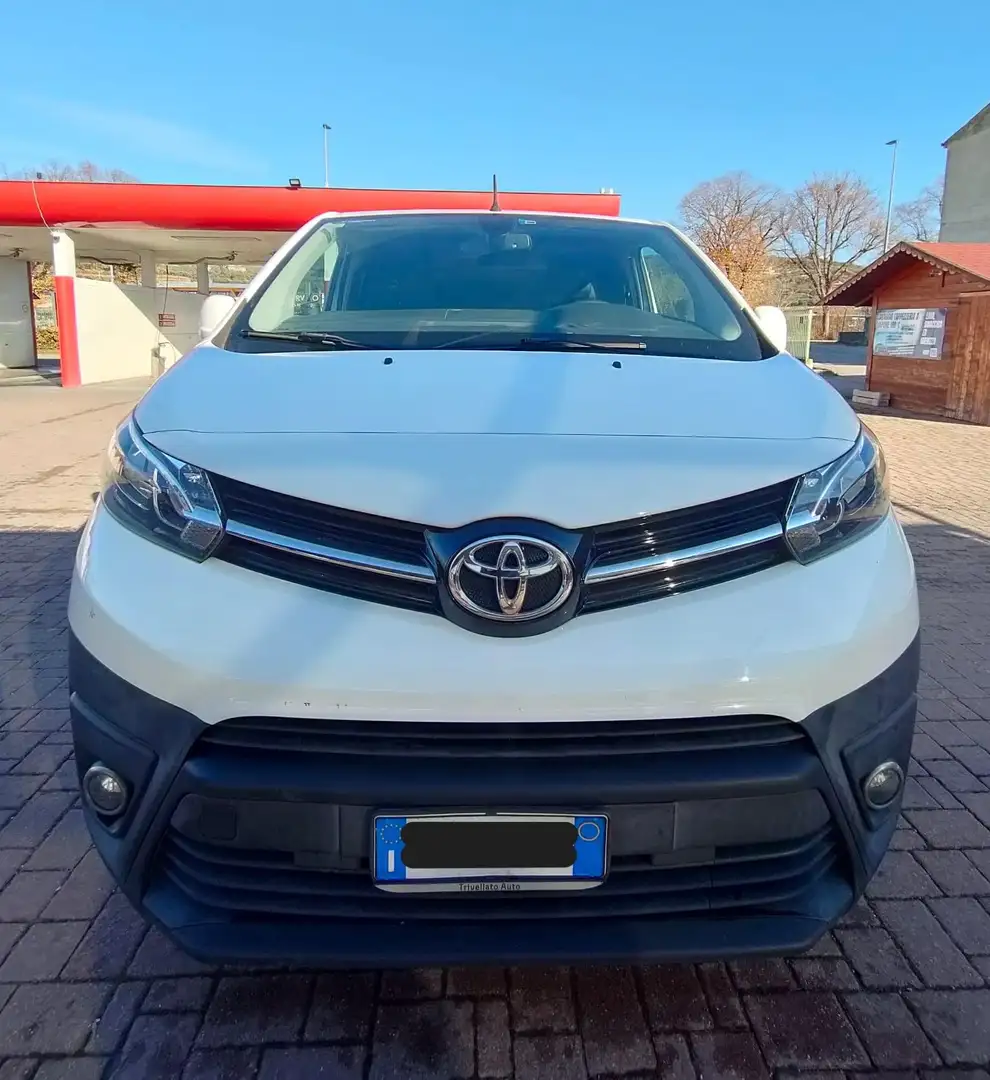 Toyota Proace 1.6 Diesel 115 CV Cabinato Bianco - 2