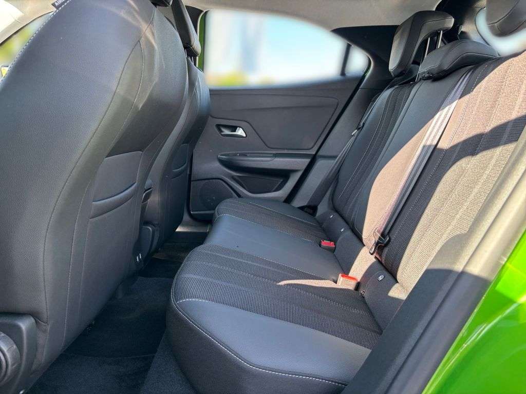 Opel Mokka E