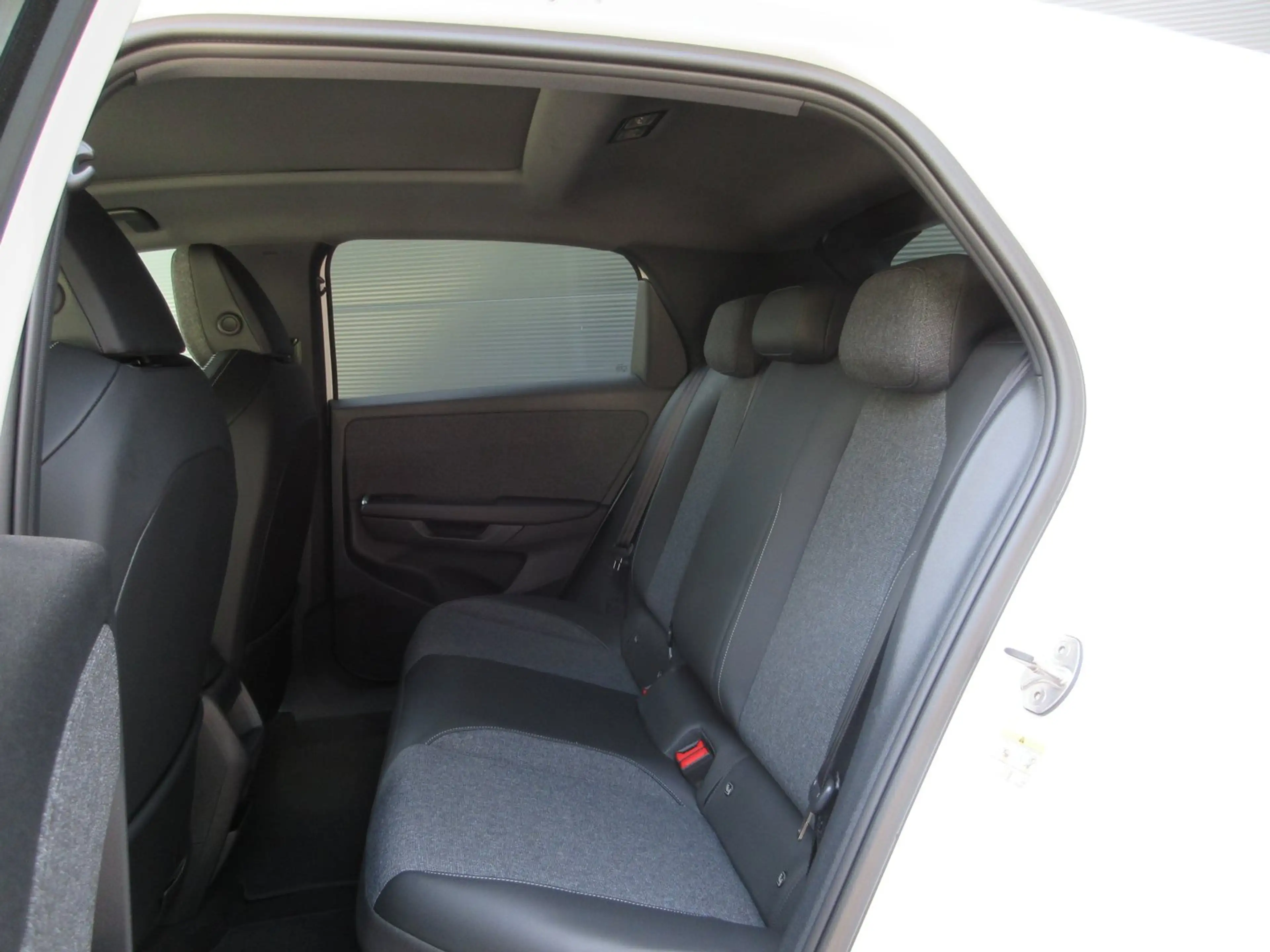 Volkswagen ID. Polo VW ID. Polo Style Edition+ 155 kW - 52 kWh — photo 14