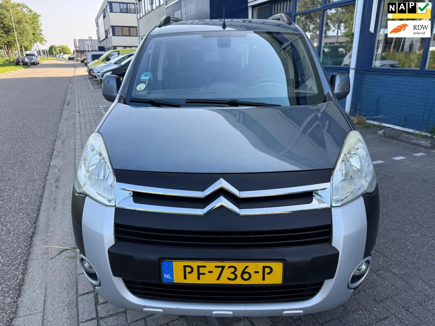 Citroen Berlingo 1.6-16V Multispace ((( lux uitvoering ))) Gris - 1
