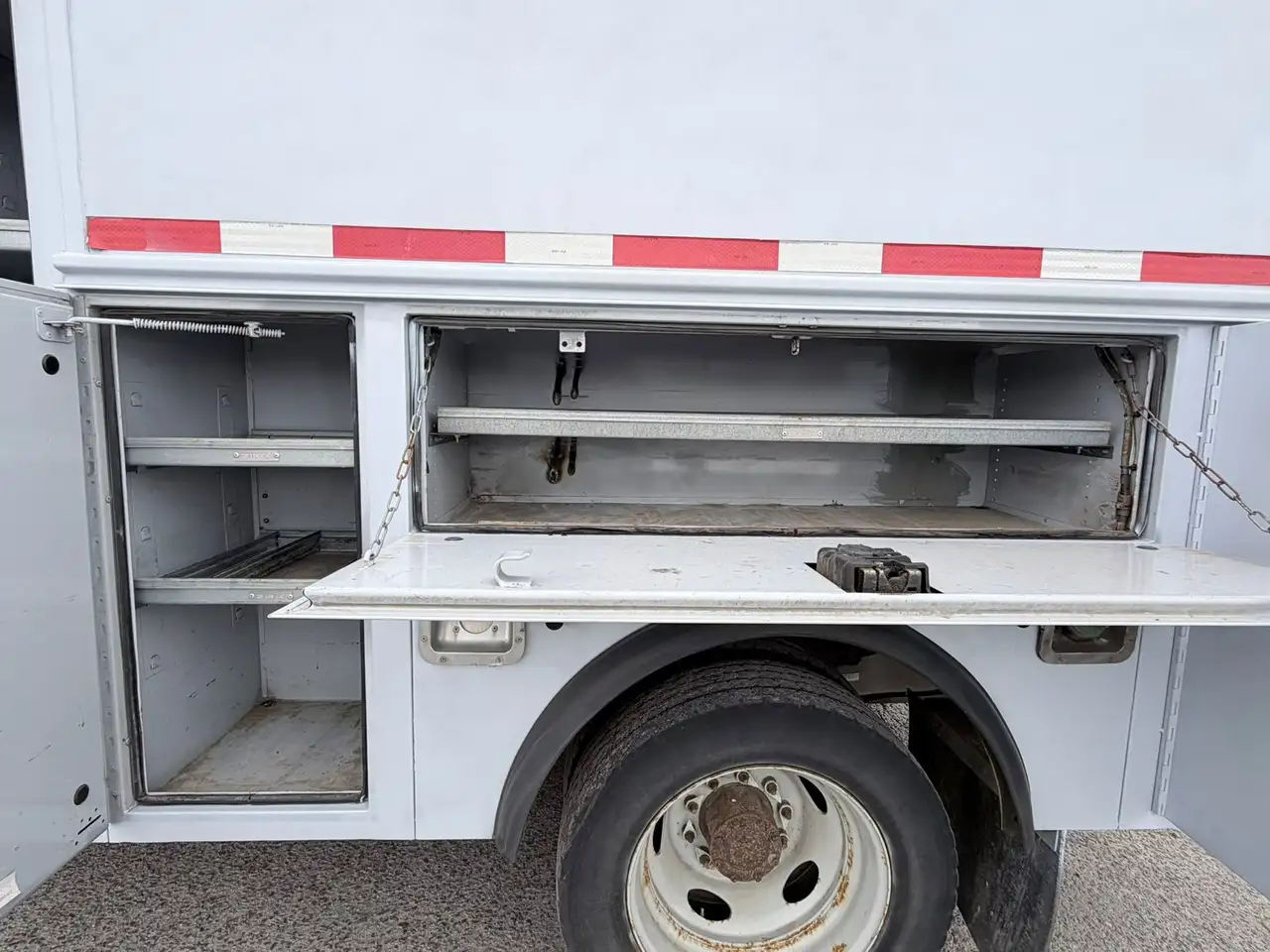 Ford F 550 снимка Ford F 550