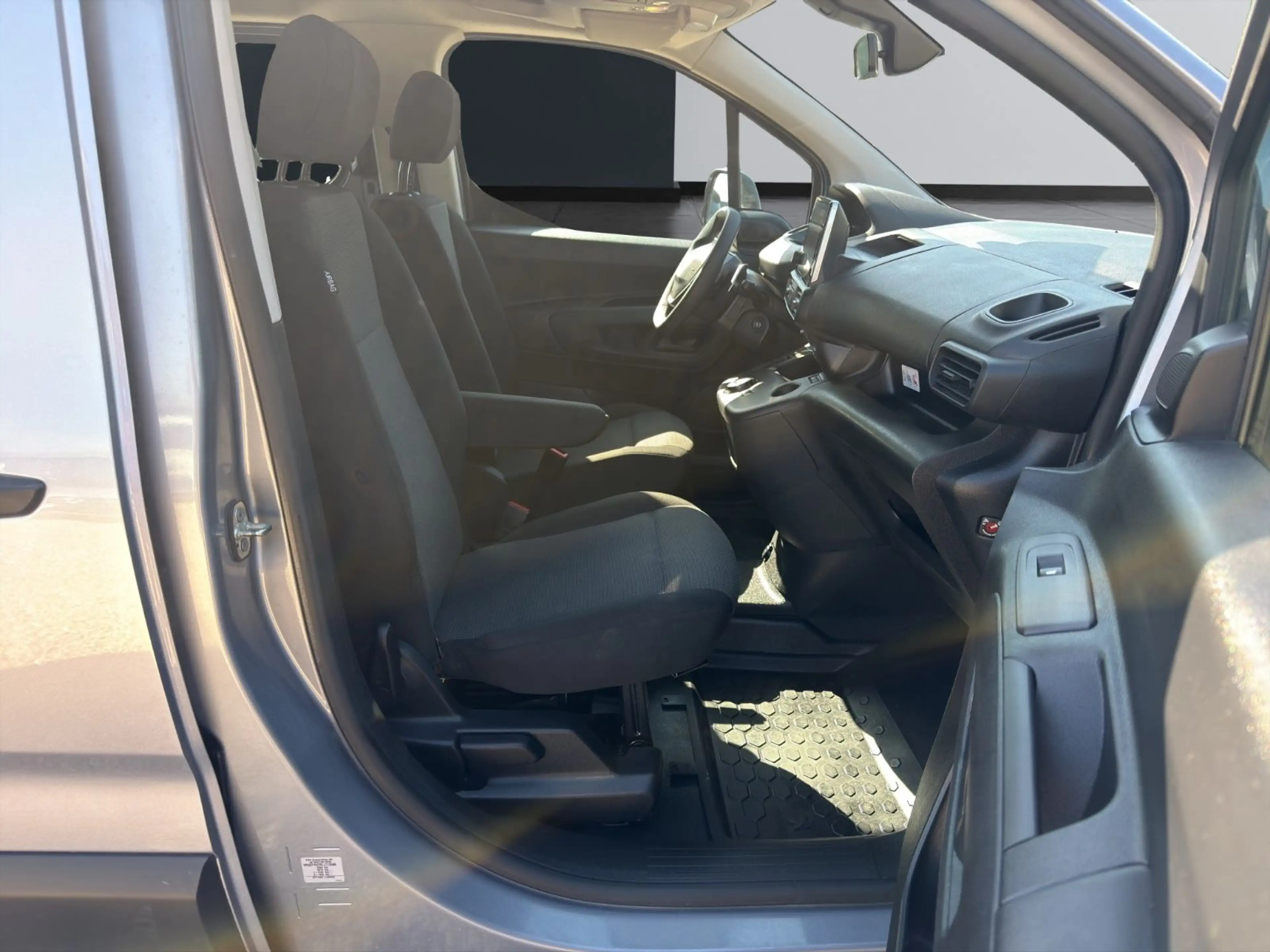 Peugeot Partner Pro FlexCab L2 *5-SITZER*CAR-PLAY*TEMP* — photo 14