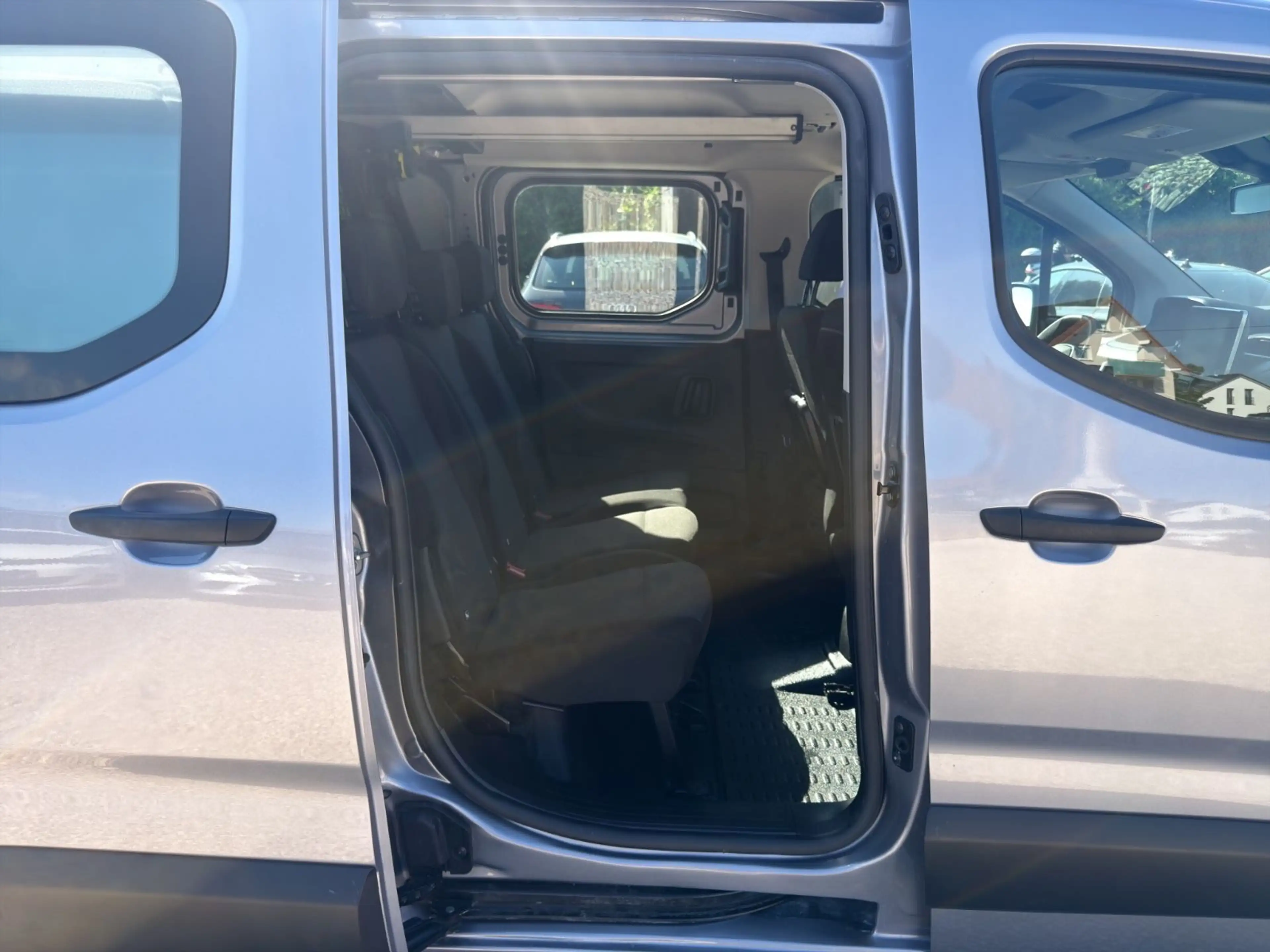 Peugeot Partner Pro FlexCab L2 *5-SITZER*CAR-PLAY*TEMP* — photo 13