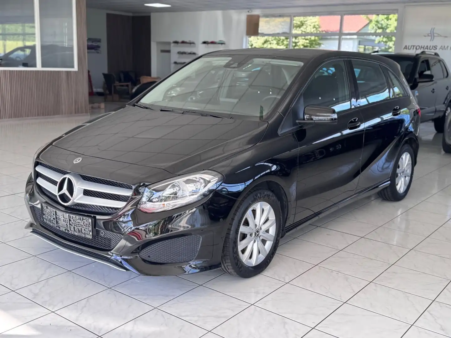 Mercedes-Benz B 200 CDI / d+Automatik+Navi+Sitzh+Tempomat+2.Hd Schwarz - 2