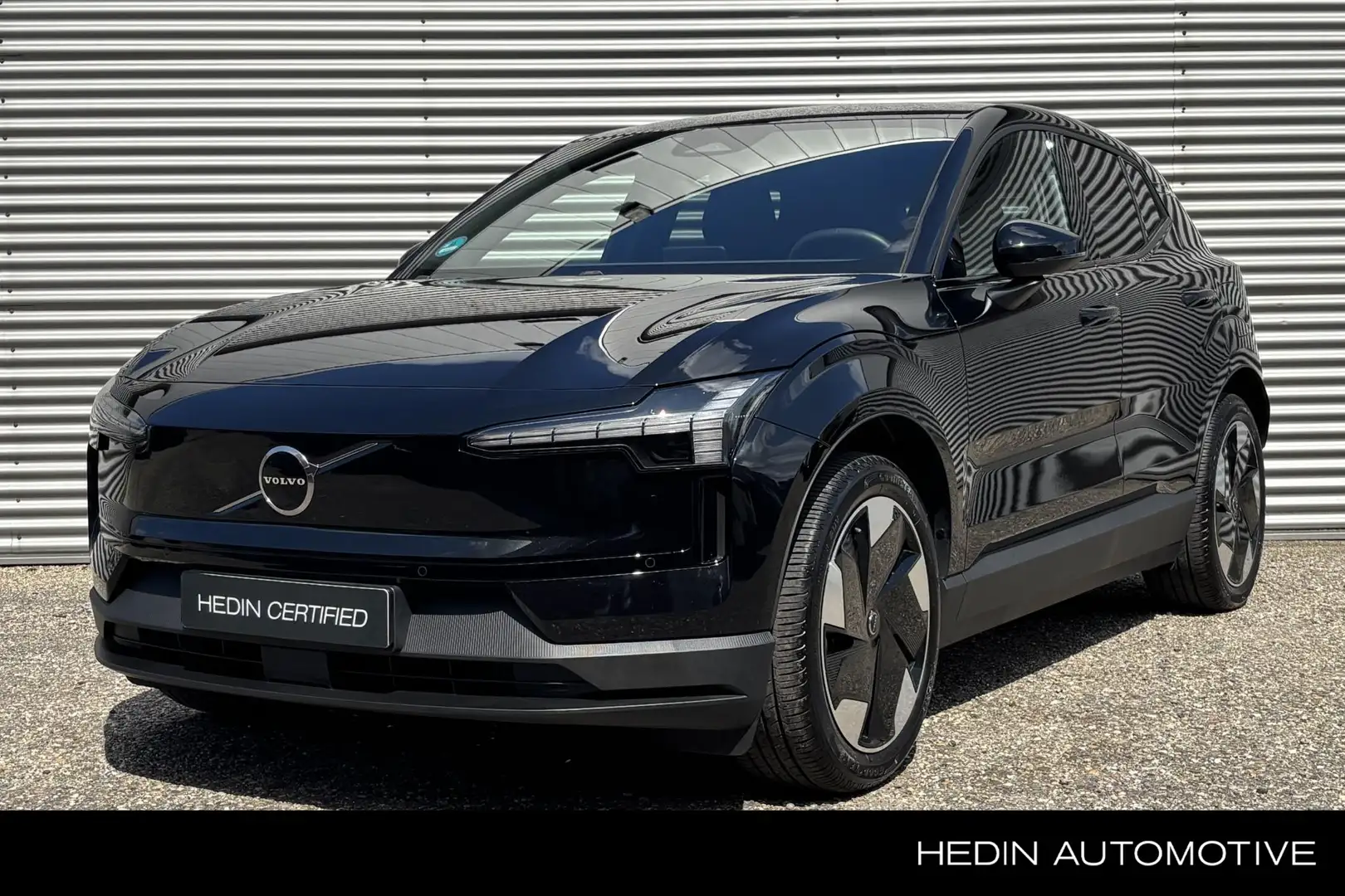 Volvo EX30 Single Motor Extended Range Plus 69 kWh Zwart - 1