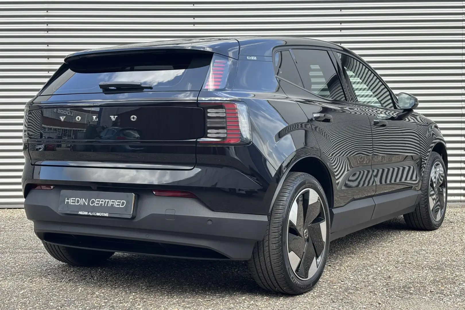 Volvo EX30 Single Motor Extended Range Plus 69 kWh Zwart - 2