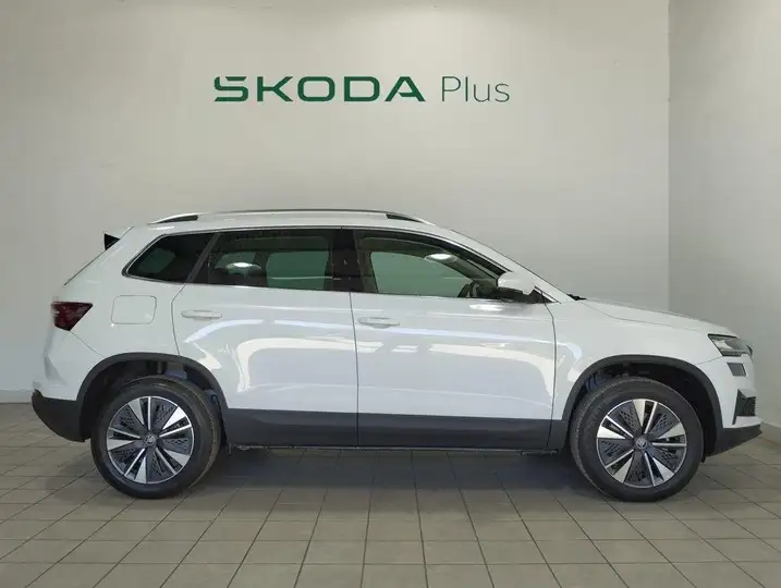 Škoda Karoq 1.0 TSI SELECTION 2026, foto 3