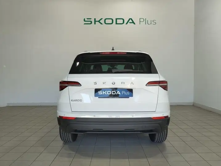 Škoda Karoq 1.0 TSI SELECTION 2026, foto 9