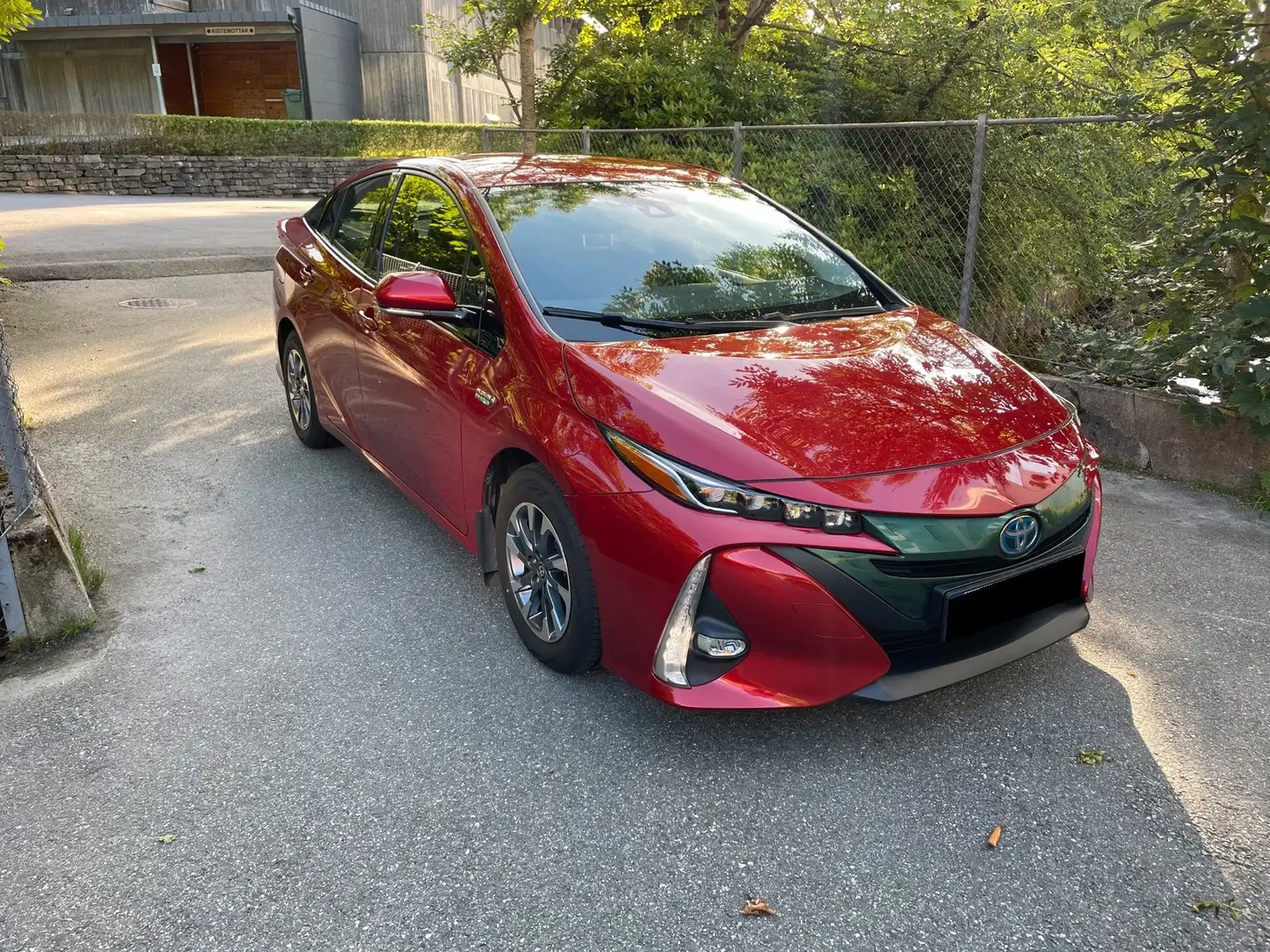 Toyota Prius Prius (Hybrid) Life Rouge - 1