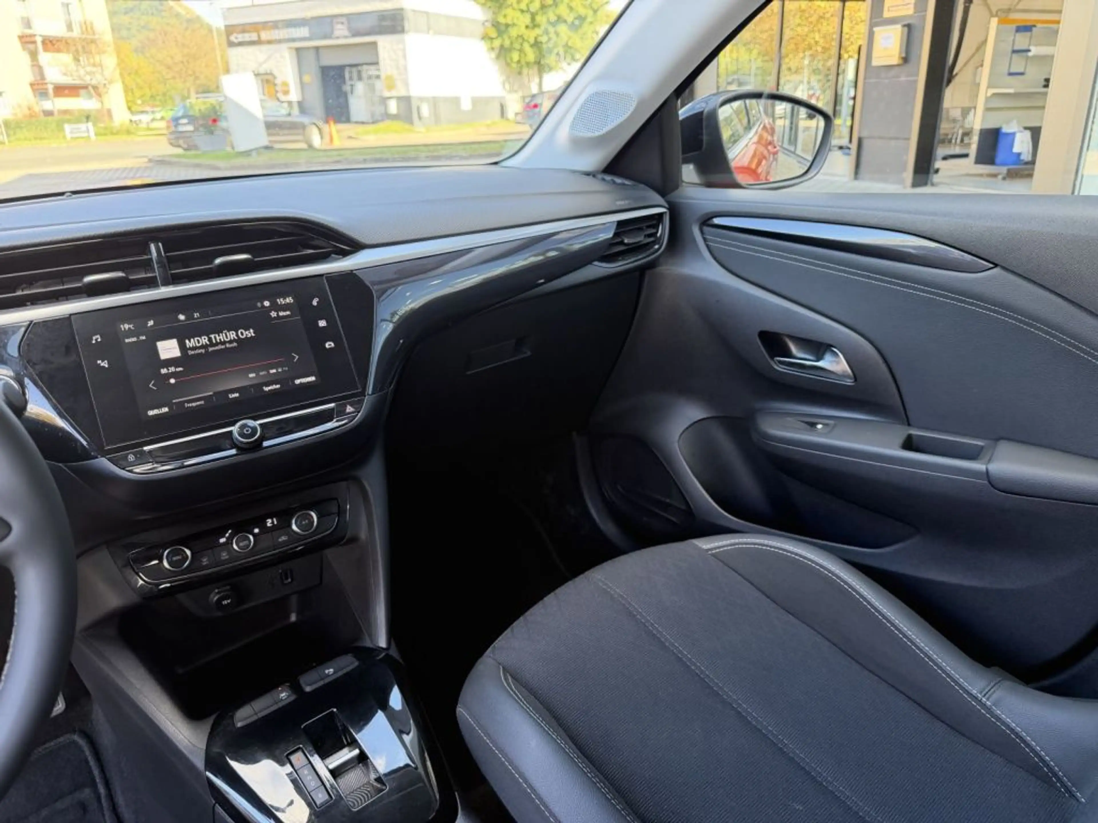 Opel Corsa-e Elegance — photo 5