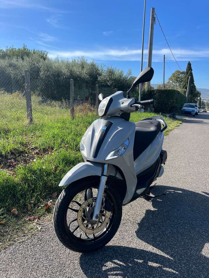Piaggio Medley 150