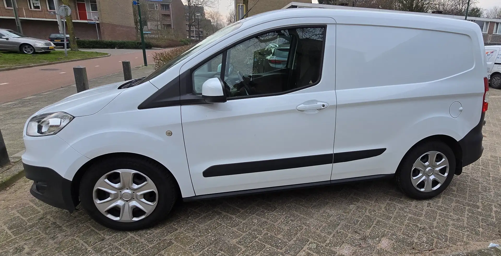 Ford Transit Courier Transit Courier 1.5 TDCI Trend Euro 6 Wit - 2