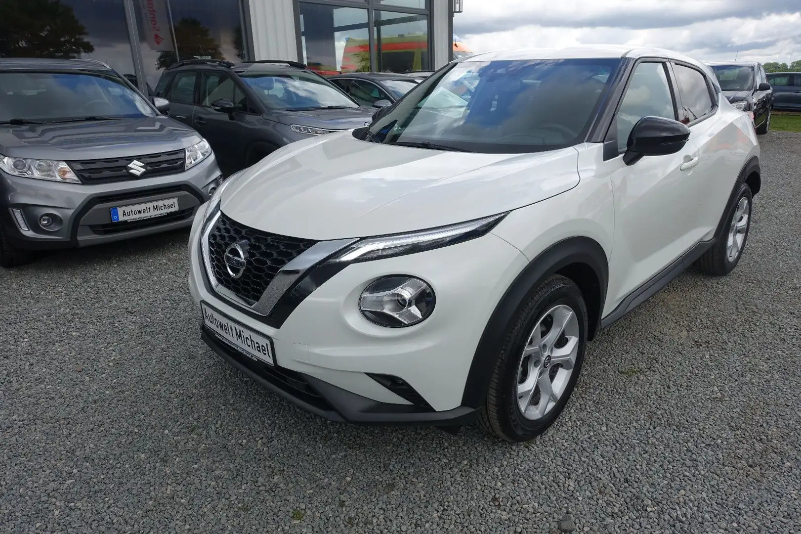 Nissan Juke 1.0 117PS Aut. KLIMAAUT KAM APP DAB NAV LED Weiß - 2