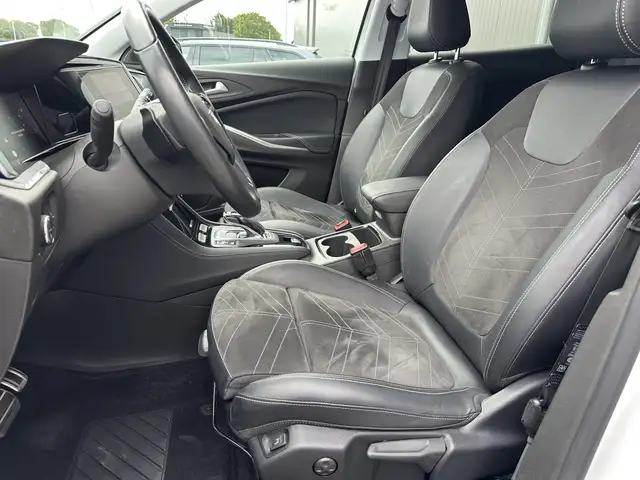 Opel Grandland view 11