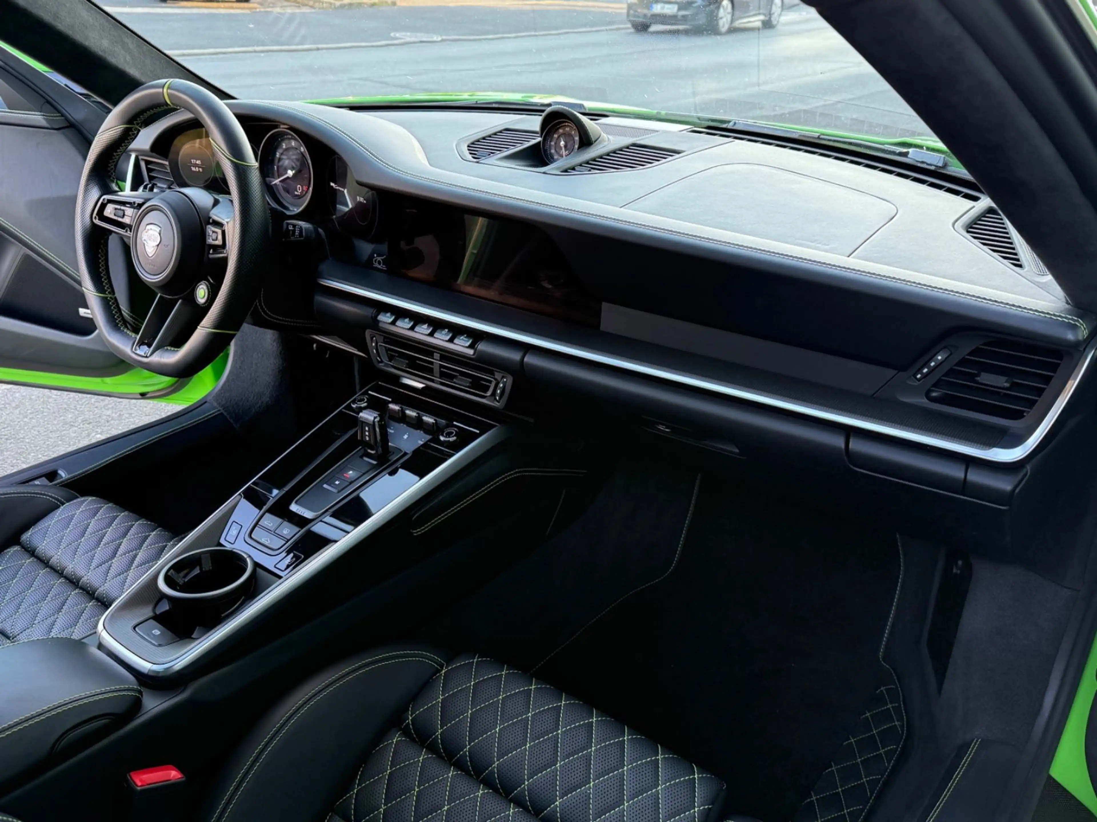 Porsche 911 992 TECHART KERAMIK LIFT CHRONO AKRAPOVIC — photo 12
