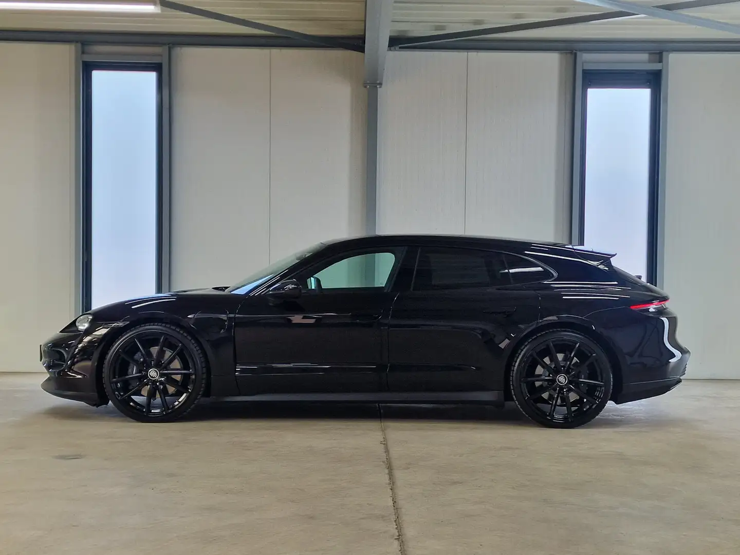 Porsche Taycan Sport Turismo Performance-accu | Bose | Pano| 22'' Zwart - 2