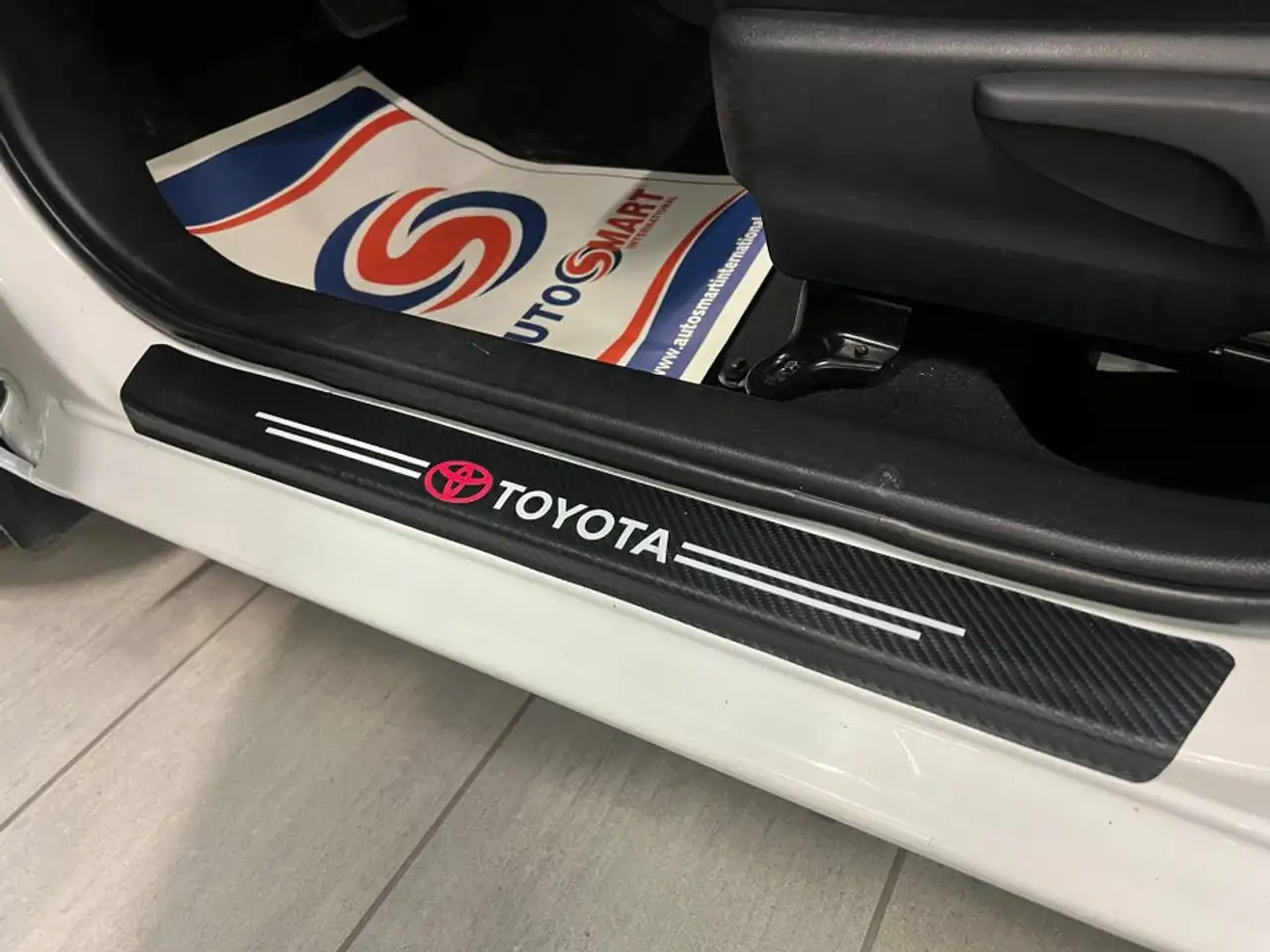 Toyota Yaris Yaris — photo 11