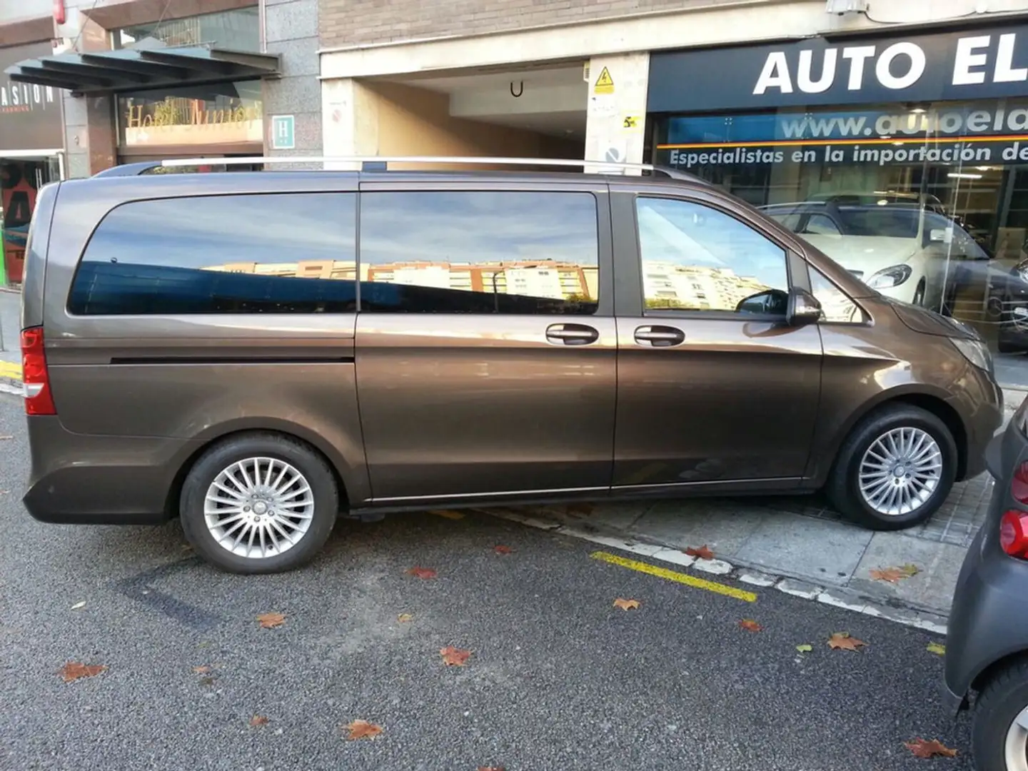 Mercedes-Benz V 220 220CDI Largo 7G Tronic Kahverengi - 1