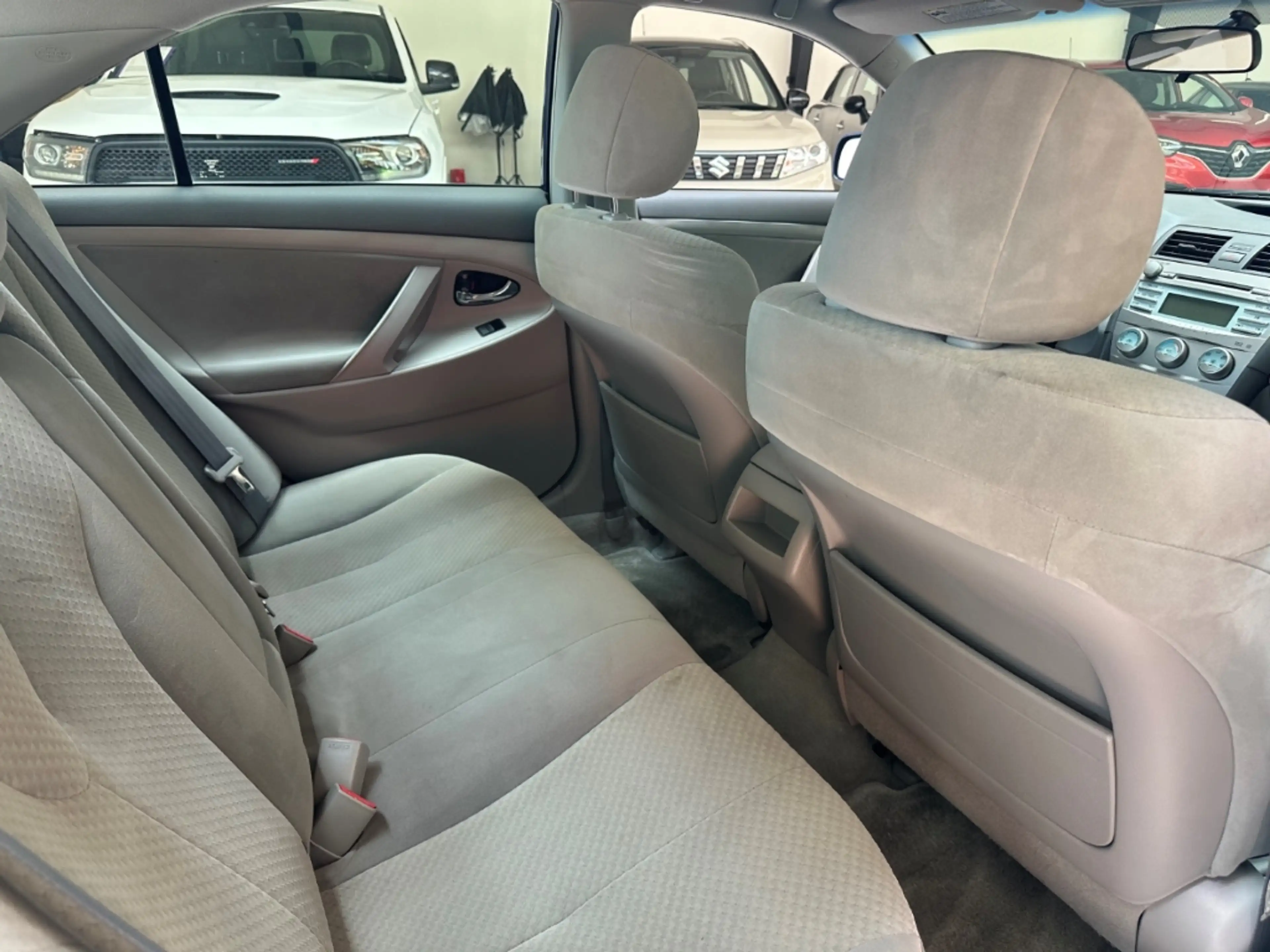 Toyota Camry 2.4 Automatik Scheckheft Klima Garantie TÜV neu — photo 13