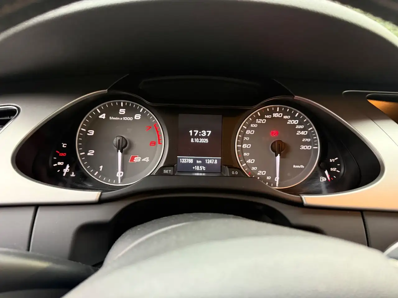 AUDI S4 AVANT 3.0 TFSI 333 ch QUATTRO BVA - SELLERIE CUIR - TOIT OUVRANT PANORAMIQUE - 133900 KM