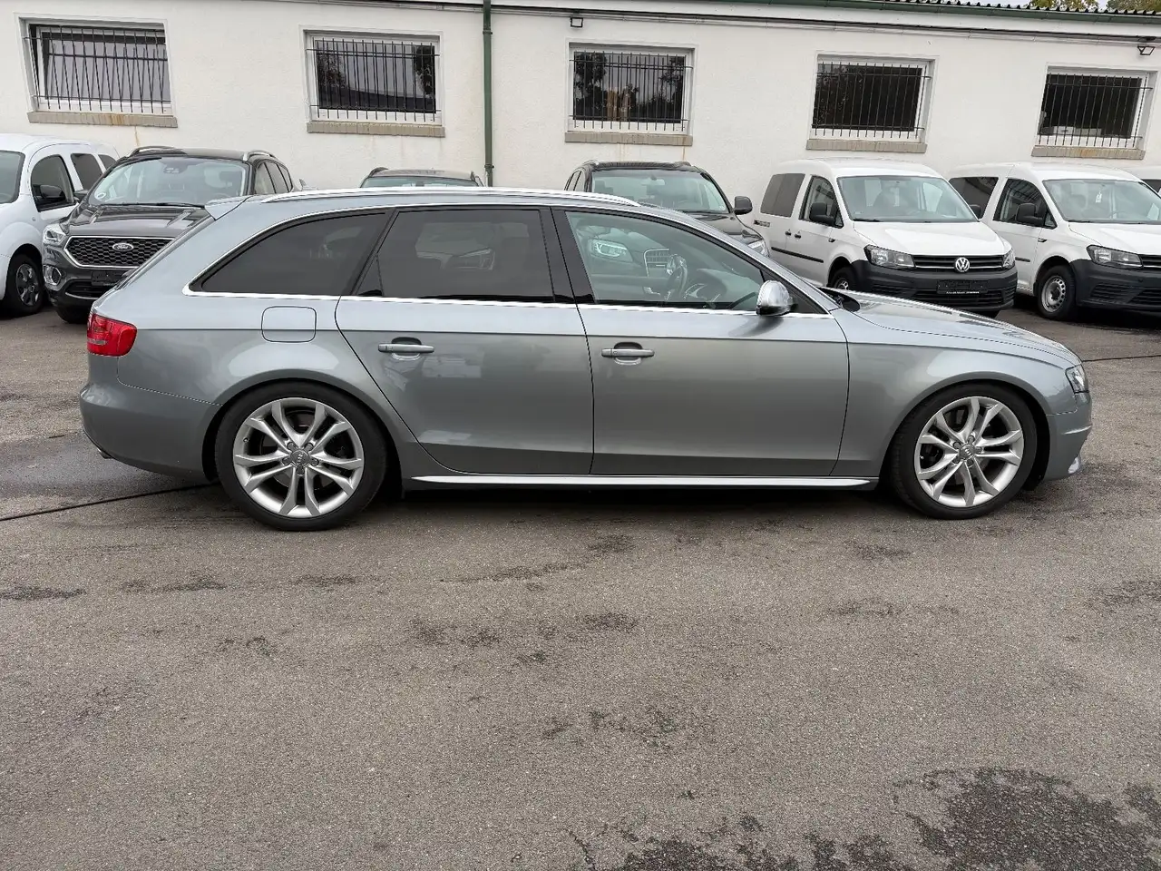 AUDI S4 AVANT 3.0 TFSI 333 ch QUATTRO BVA - SELLERIE CUIR - TOIT OUVRANT PANORAMIQUE - 133900 KM
