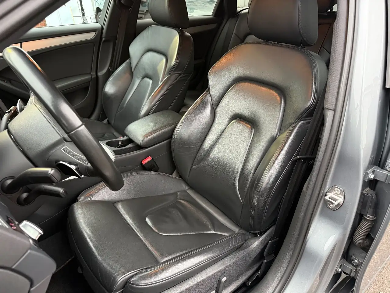 AUDI S4 AVANT 3.0 TFSI 333 ch QUATTRO BVA - SELLERIE CUIR - TOIT OUVRANT PANORAMIQUE - 133900 KM