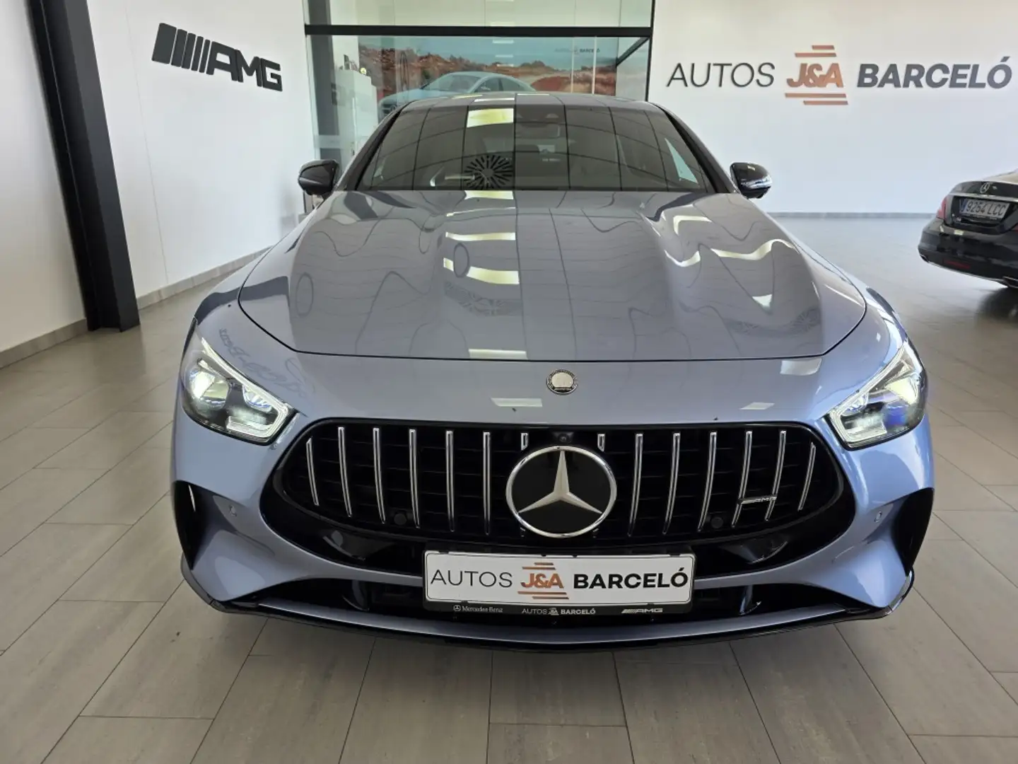 Mercedes-Benz AMG GT Coupé 53 4Matic+ Blauw - 2