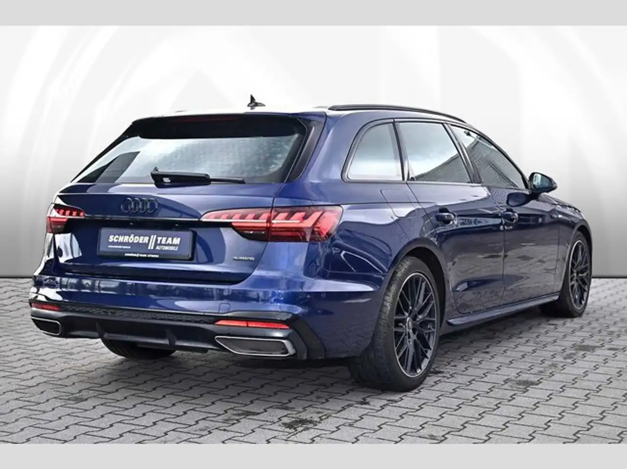 Audi A4 Avant 40 TDI quattro S line Navi LED AHK BO AC 3