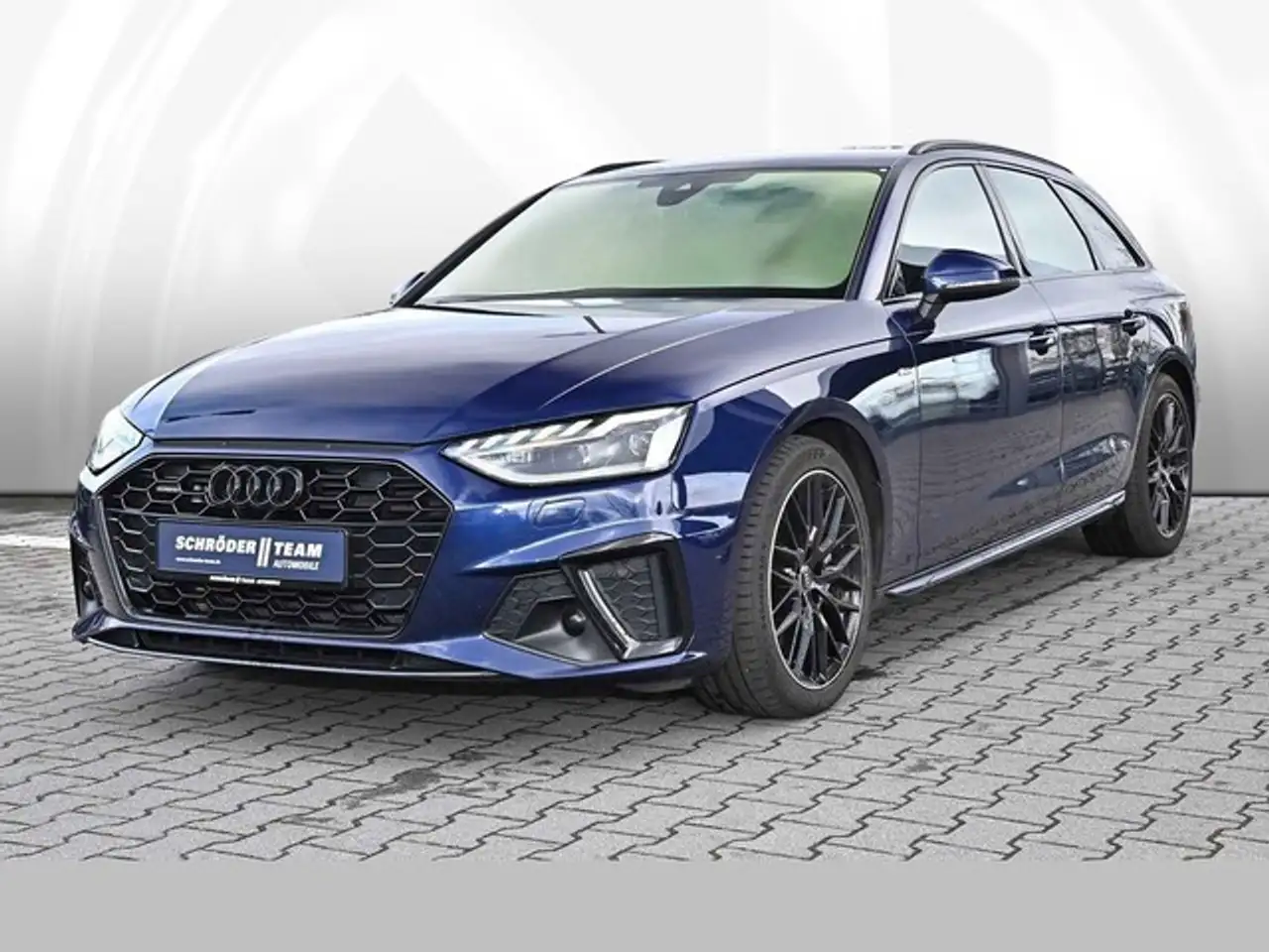 Audi A4 Avant 40 TDI quattro S line Navi LED AHK BO AC