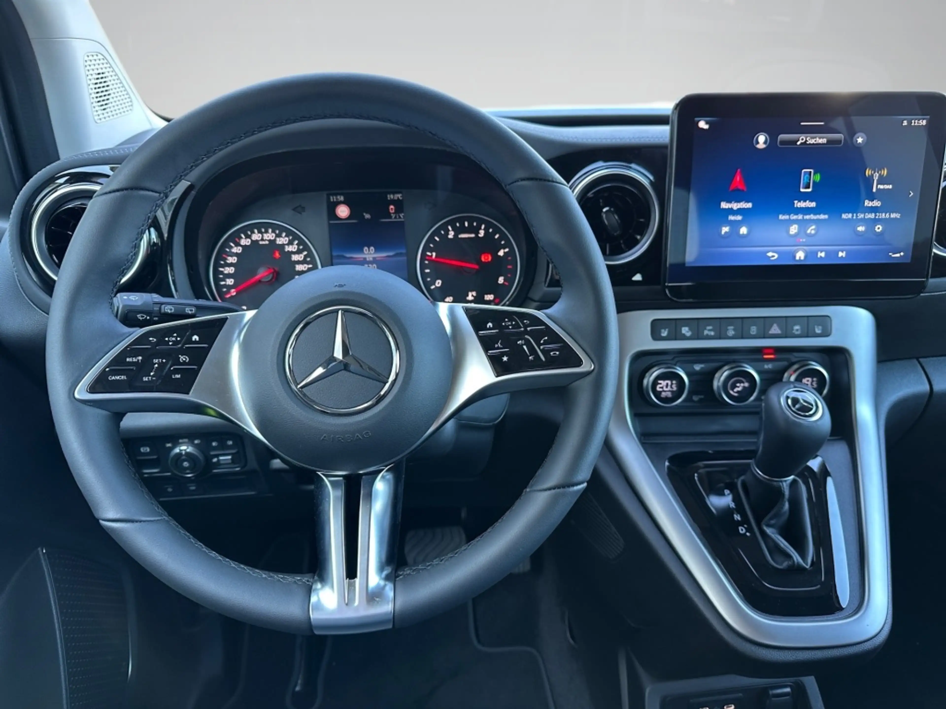 Mercedes-Benz T-Class T 180 d PROGRESSIVE  KLIMA LED 7G TRONIC MBUX — photo 13