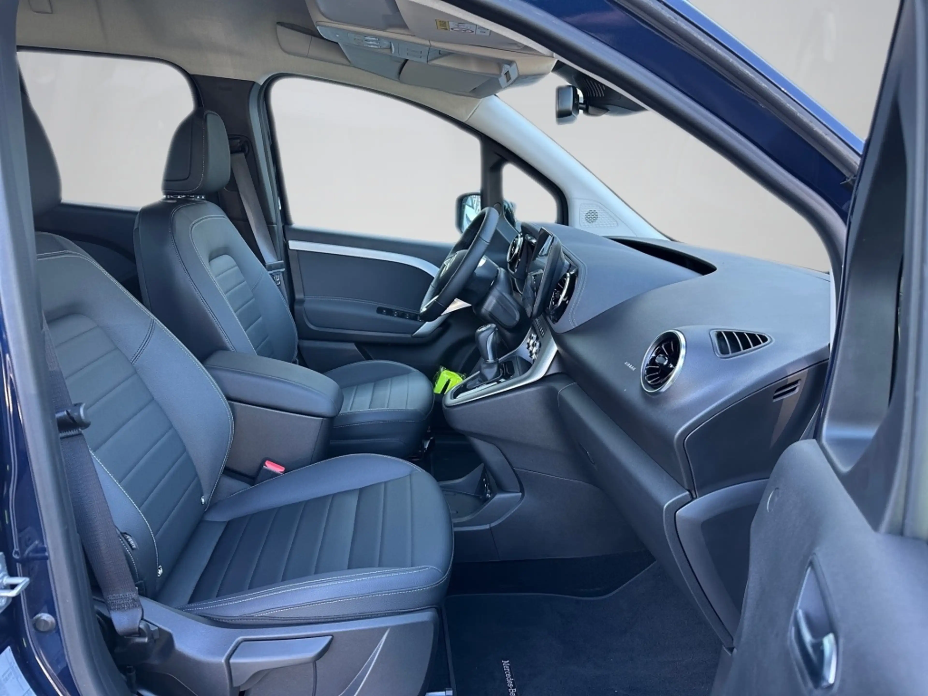 Mercedes-Benz T-Class T 180 d PROGRESSIVE  KLIMA LED 7G TRONIC MBUX — photo 12