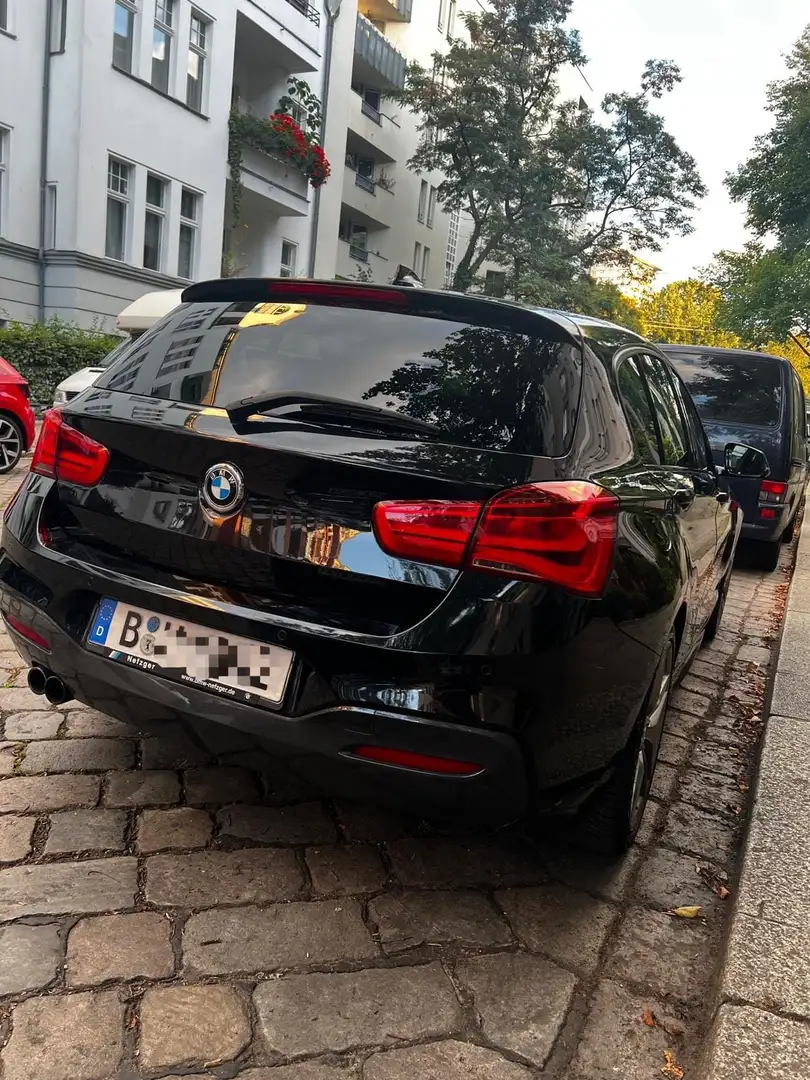 BMW 120 120 i M Sport Schwarz - 2
