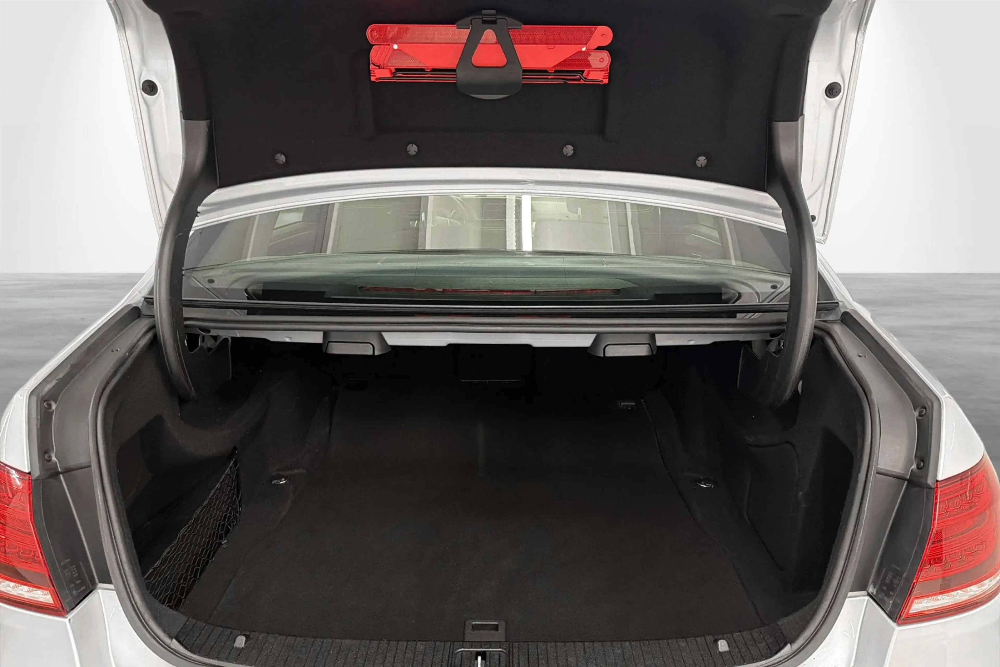 Mercedes-Benz E 200 Berline E d Edition E — photo 10