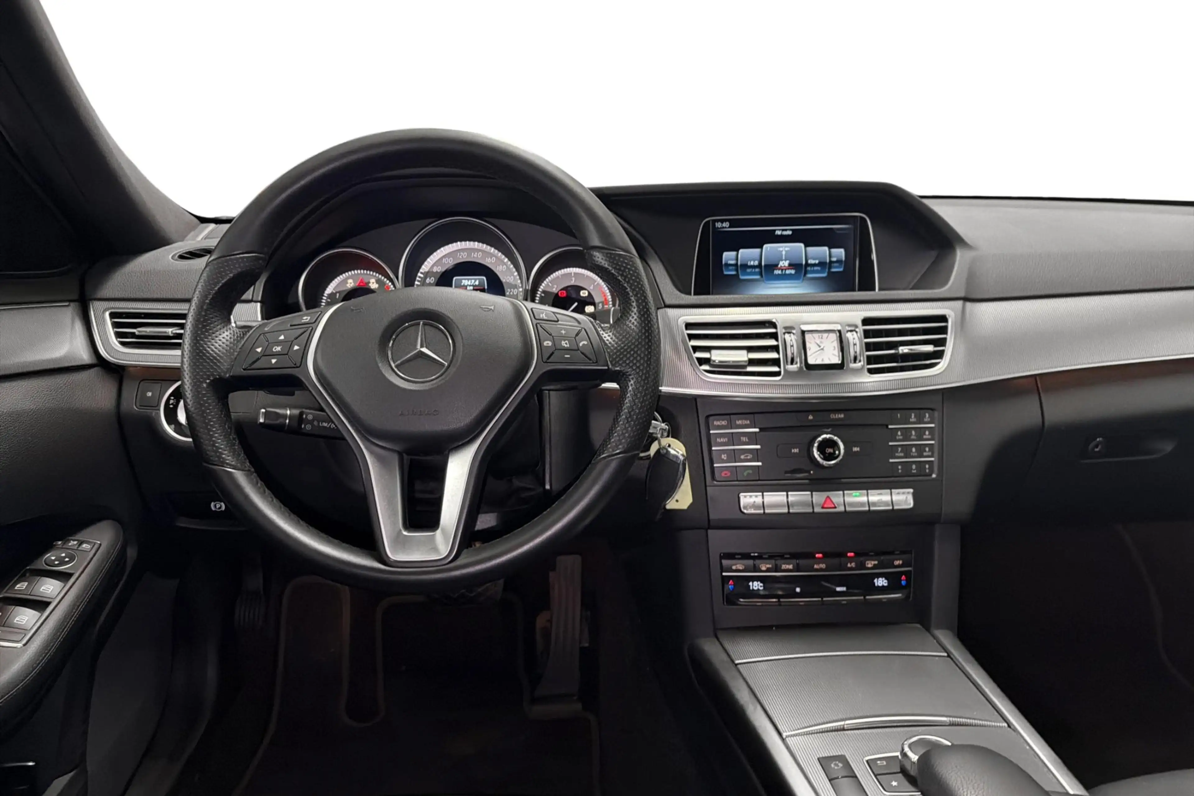 Mercedes-Benz E 200 Berline E d Edition E — photo 12