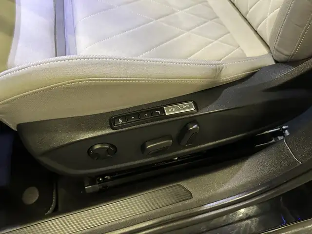 Volkswagen Golf view 15